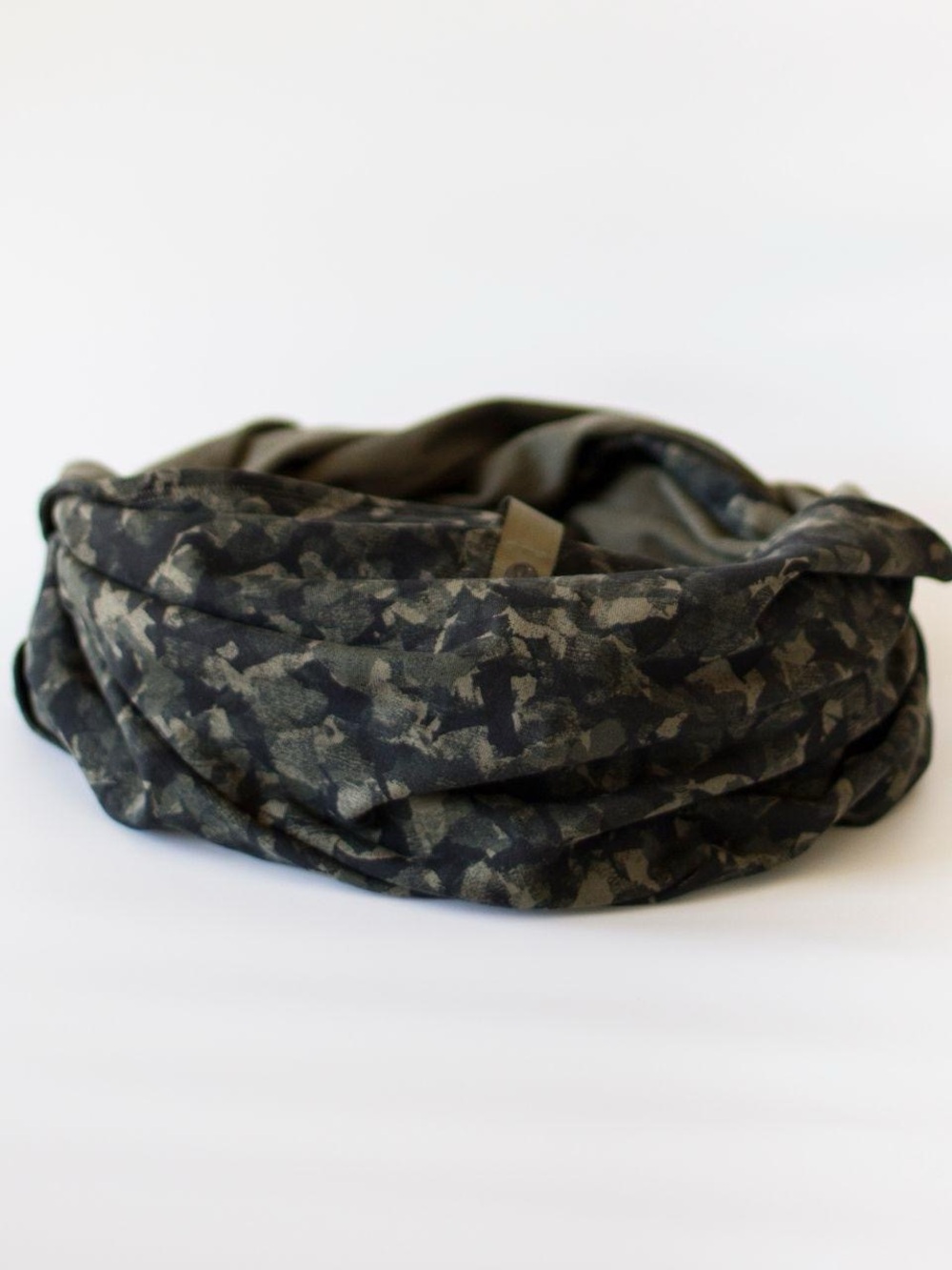 Lululemon Vinyasa Scarf *Cotton
Mystic Jungle Fatigue Green Black - Picture 6 of 7